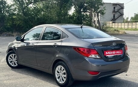 Hyundai Solaris II рестайлинг, 2014 год, 1 070 000 рублей, 4 фотография