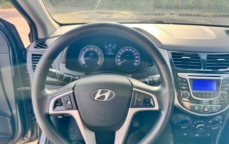 Hyundai Solaris II рестайлинг, 2014 год, 1 070 000 рублей, 24 фотография