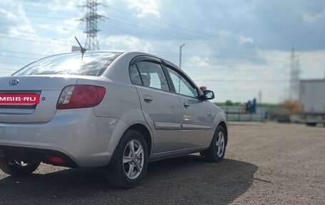 KIA Rio II, 2010 год, 600 000 рублей, 2 фотография