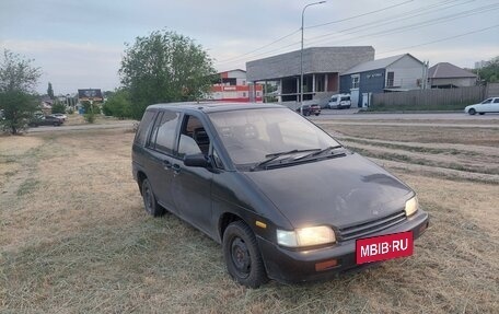 Nissan Prairie III, 1990 год, 245 000 рублей, 2 фотография