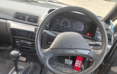 Nissan Prairie III, 1990 год, 245 000 рублей, 14 фотография