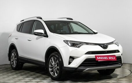 Toyota RAV4, 2018 год, 2 439 898 рублей, 3 фотография