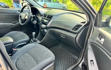 Hyundai Solaris II рестайлинг, 2014 год, 950 000 рублей, 18 фотография