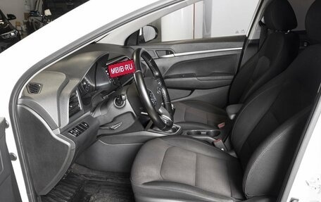 Hyundai Elantra VI рестайлинг, 2019 год, 1 636 600 рублей, 16 фотография