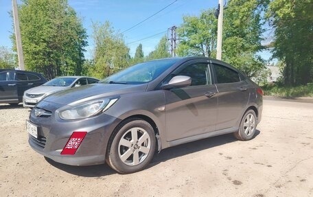 Hyundai Solaris II рестайлинг, 2011 год, 850 000 рублей, 5 фотография