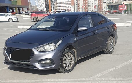 Hyundai Solaris II рестайлинг, 2017 год, 650 000 рублей, 3 фотография