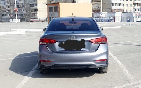 Hyundai Solaris II рестайлинг, 2017 год, 650 000 рублей, 5 фотография