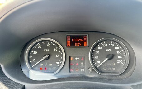 Renault Logan I, 2014 год, 670 000 рублей, 24 фотография