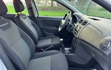 Renault Logan II, 2022 год, 1 450 000 рублей, 19 фотография