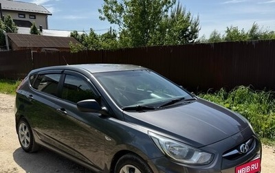 Hyundai Solaris II рестайлинг, 2013 год, 700 000 рублей, 1 фотография