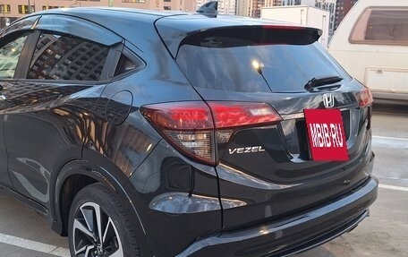 Honda Vezel, 2019 год, 2 390 000 рублей, 2 фотография
