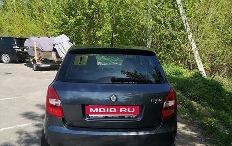 Skoda Fabia II, 2009 год, 560 000 рублей, 2 фотография