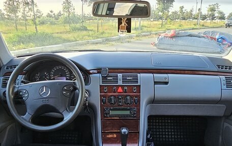 Mercedes-Benz E-Класс, 1999 год, 600 000 рублей, 8 фотография