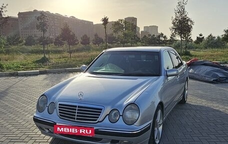 Mercedes-Benz E-Класс, 1999 год, 600 000 рублей, 6 фотография