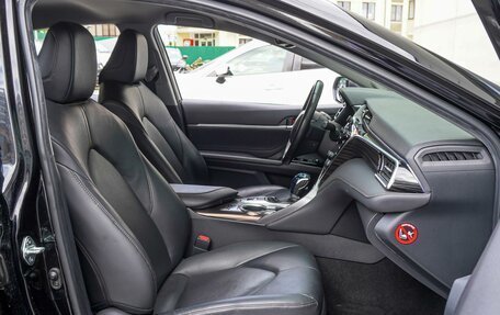 Toyota Camry, 2019 год, 3 150 000 рублей, 8 фотография