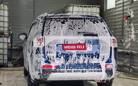 Mitsubishi Outlander III рестайлинг 3, 2014 год, 1 599 999 рублей, 4 фотография