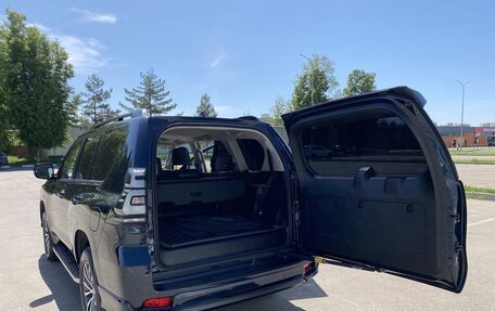 Toyota Land Cruiser Prado 150 рестайлинг 2, 2022 год, 8 300 000 рублей, 23 фотография