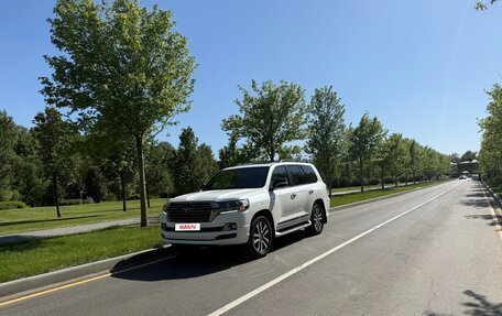 Toyota Land Cruiser 200, 2018 год, 8 000 000 рублей, 4 фотография