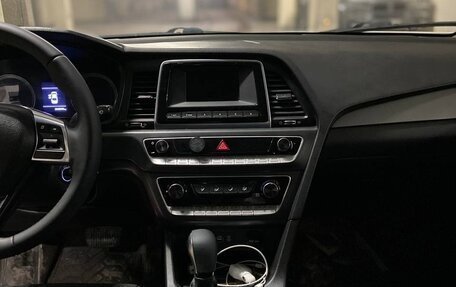 Hyundai Sonata VII, 2017 год, 1 240 000 рублей, 10 фотография