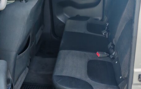 Nissan Navara (Frontier), 2011 год, 2 200 000 рублей, 9 фотография