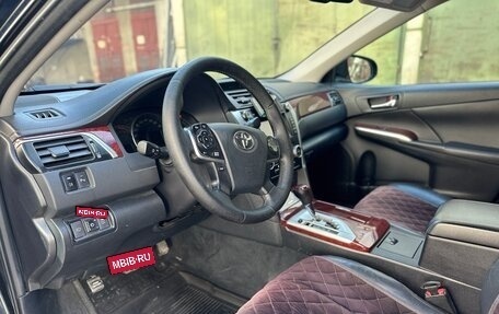 Toyota Camry, 2014 год, 1 390 000 рублей, 10 фотография