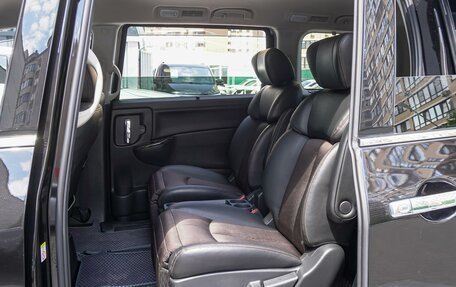 Nissan Elgrand III, 2017 год, 2 650 000 рублей, 7 фотография