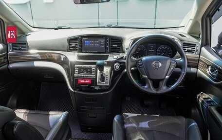 Nissan Elgrand III, 2017 год, 2 650 000 рублей, 6 фотография