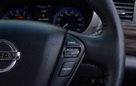 Nissan Elgrand III, 2017 год, 2 650 000 рублей, 16 фотография