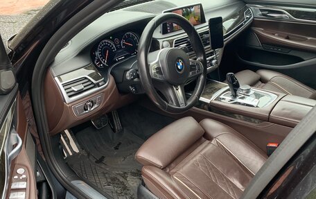 BMW 7 серия, 2018 год, 5 300 000 рублей, 3 фотография