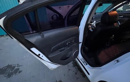 Chevrolet Cruze II, 2010 год, 650 000 рублей, 3 фотография