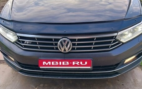 Volkswagen Passat B8 рестайлинг, 2018 год, 2 000 000 рублей, 10 фотография