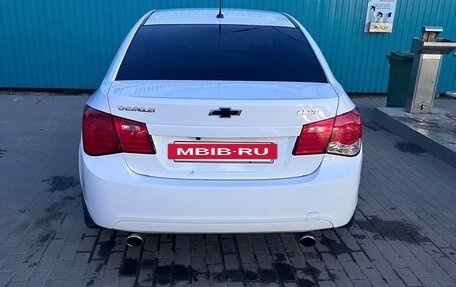 Chevrolet Cruze II, 2010 год, 650 000 рублей, 15 фотография