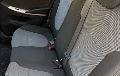 Hyundai Solaris II рестайлинг, 2013 год, 700 000 рублей, 9 фотография