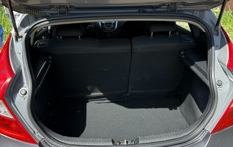 Hyundai Solaris II рестайлинг, 2013 год, 700 000 рублей, 18 фотография