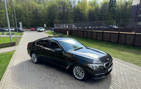 BMW 5 серия, 2019 год, 2 800 000 рублей, 3 фотография
