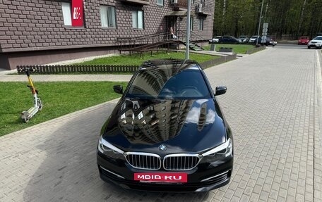 BMW 5 серия, 2019 год, 2 800 000 рублей, 2 фотография