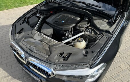 BMW 5 серия, 2019 год, 2 800 000 рублей, 21 фотография