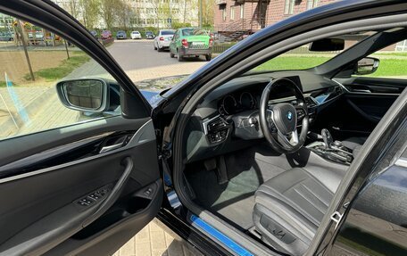 BMW 5 серия, 2019 год, 2 800 000 рублей, 16 фотография