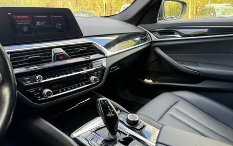 BMW 5 серия, 2019 год, 2 800 000 рублей, 29 фотография