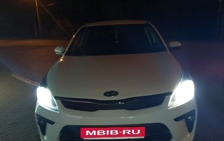 KIA Rio IV, 2017 год, 795 000 рублей, 14 фотография