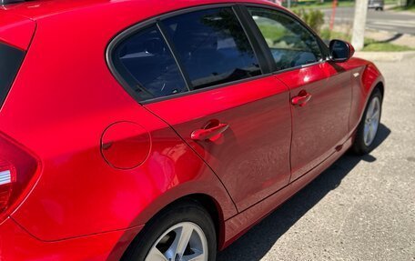 BMW 1 серия, 2010 год, 1 100 000 рублей, 3 фотография