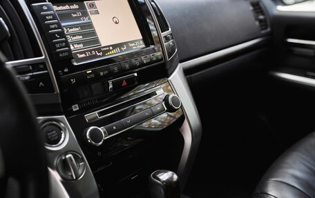 Toyota Land Cruiser 200, 2015 год, 5 500 000 рублей, 25 фотография