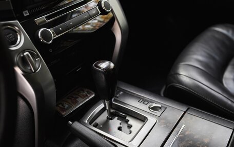 Toyota Land Cruiser 200, 2015 год, 5 500 000 рублей, 24 фотография
