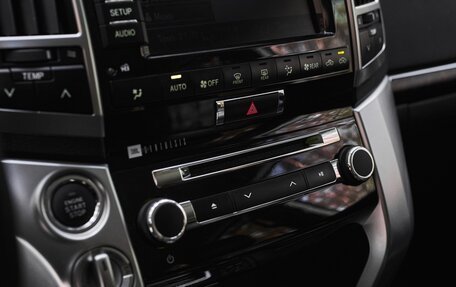 Toyota Land Cruiser 200, 2015 год, 5 500 000 рублей, 30 фотография