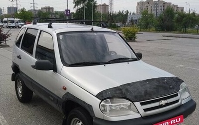 Chevrolet Niva I рестайлинг, 2004 год, 300 000 рублей, 1 фотография