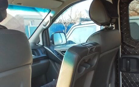 Hyundai Grand Starex Grand Starex I рестайлинг 2, 2012 год, 1 100 000 рублей, 5 фотография