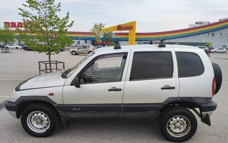 Chevrolet Niva I рестайлинг, 2004 год, 300 000 рублей, 6 фотография