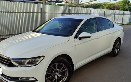 Volkswagen Passat B8 рестайлинг, 2016 год, 1 990 000 рублей, 8 фотография