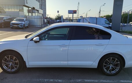 Volkswagen Passat B8 рестайлинг, 2016 год, 1 990 000 рублей, 5 фотография