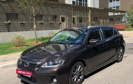 Lexus CT I рестайлинг, 2011 год, 1 675 000 рублей, 3 фотография